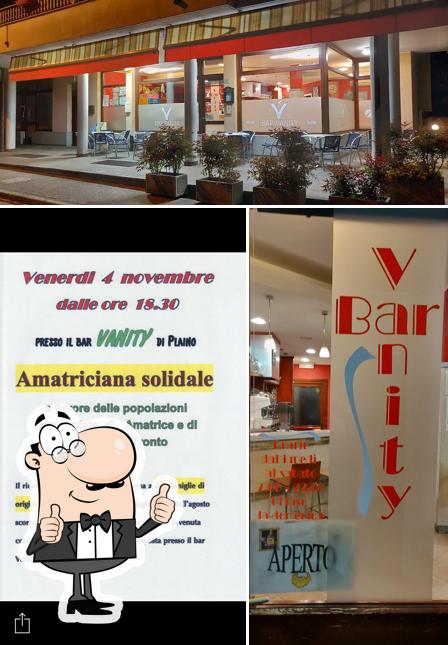 Vedi la immagine di Bar Vanity