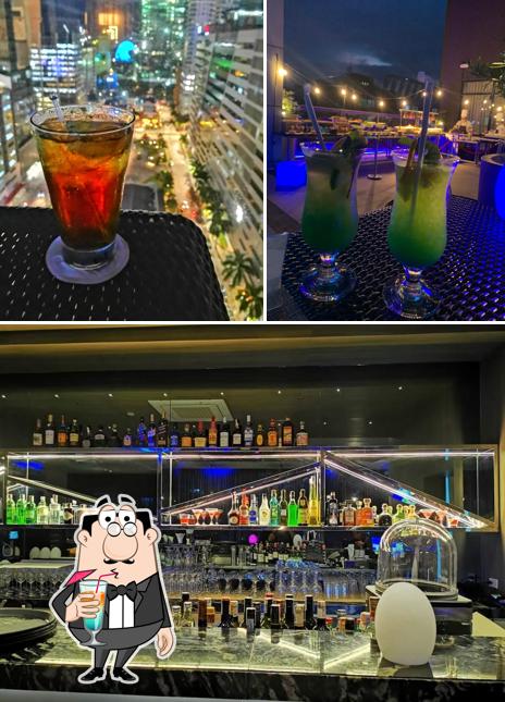 Straight Up Rooftop Bar At Seda Central Bloc Cebu Cebu City Restaurant Menu Prices And Reviews 5688