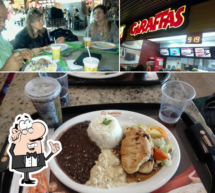 Dê uma olhada a imagem apresentando interior e comida no Giraffas Aeroporto Salvador