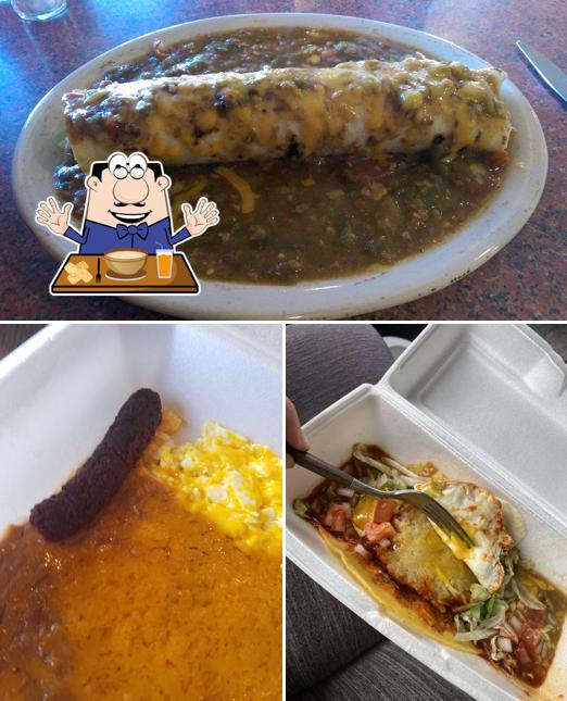 Блюда в "Perea's New Mexican Restaurant"