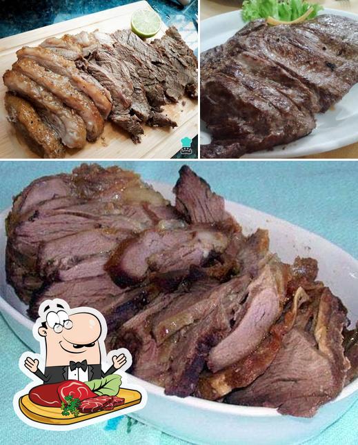 Peça pratos de carne no Assim Assado Galeteria & Grill