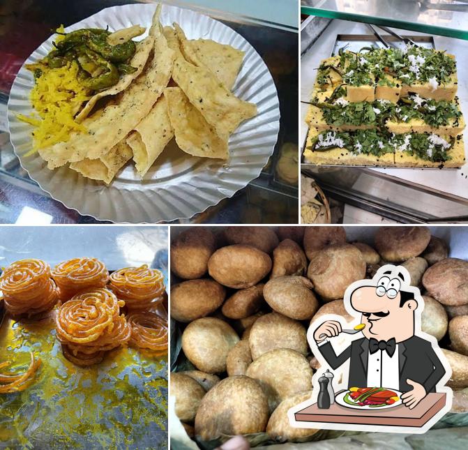 Food at Vaishno Sweets
