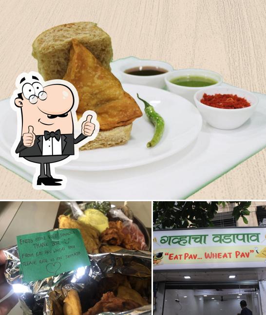 Here's an image of Eat Pav Wheat Pav