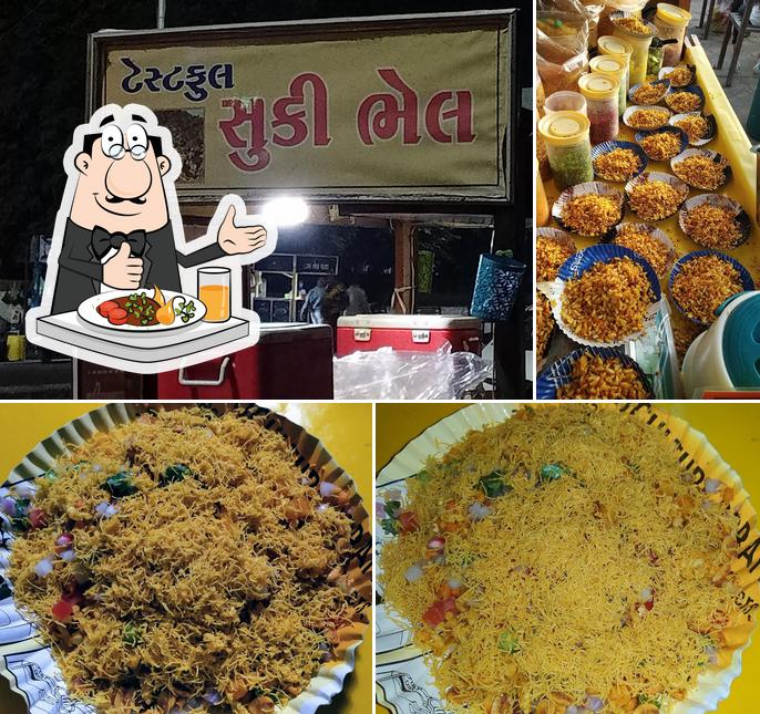 Food at Jay Jalaram Sev Wala (robin ni bhel)