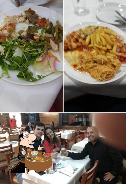 O Churrascaria Espeto & Bombacha III se destaca pelo comida e interior