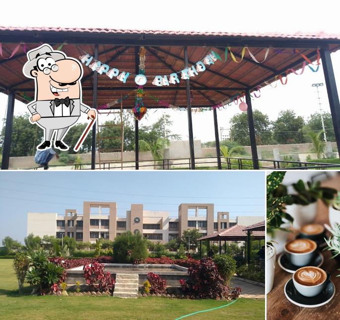 Fun Point Hotel is distinguished by exterior and beverage