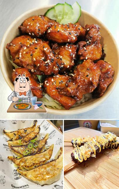 Alitas de pollo en Umai Oriental Street Food Cafe