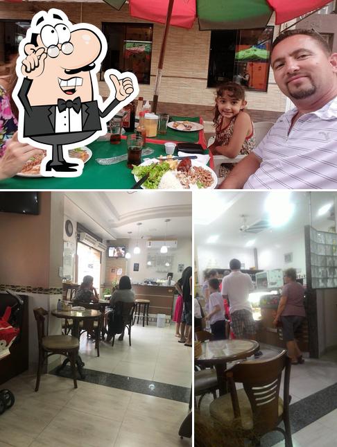 Veja imagens do interior do Doce Café