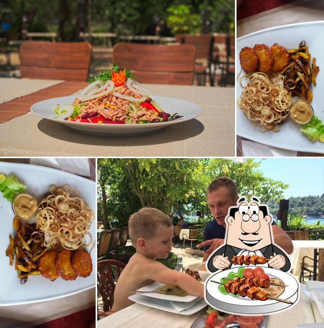 Platti al Restoran Korta