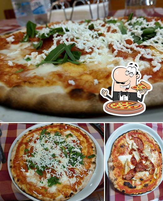 A Pizzeria Il Covo, puoi ordinare una bella pizza