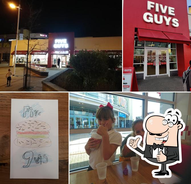 Five Guys Cheshire Oaks in Ellesmere Port Restaurant menu and reviews