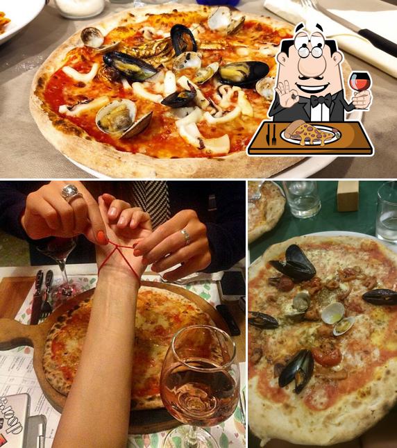 Prenditi una pizza a Ristorante Pizzeria La Lampara Capoliveri