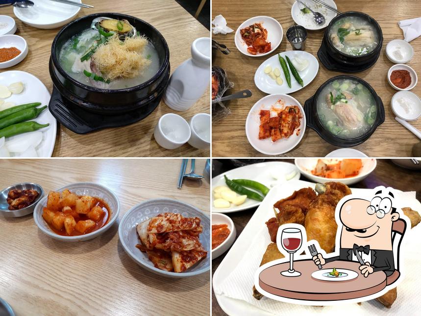 Baek Nyeon Baekse Ginseng Chicken Soup restaurant, Seoul, 118 Yanghwa