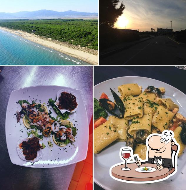 Guarda la immagine che presenta la cibo e esterno di Belmare Ristorante Bar