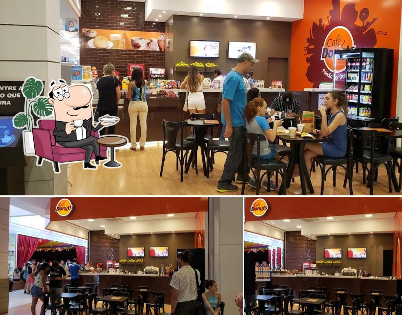 Veja imagens do interior do Café Donuts Pátio Cianê Shopping