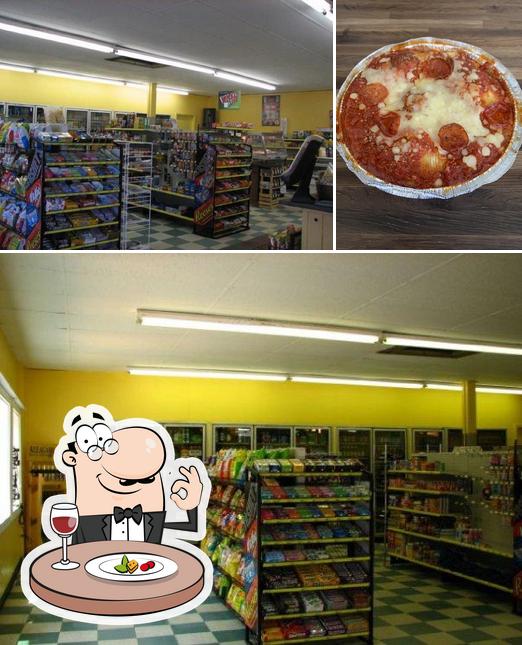 Lighthouse Variety & Deli in Brunswick Restaurant reviews