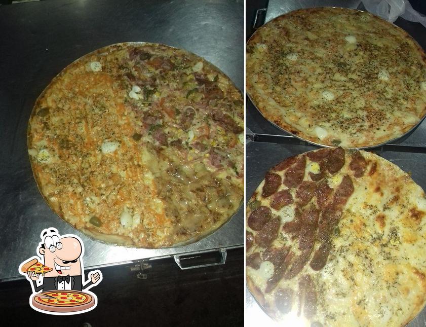 Peça diferentes tipos de pizza