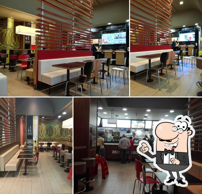 O interior do McDonald's - CoimbraShopping