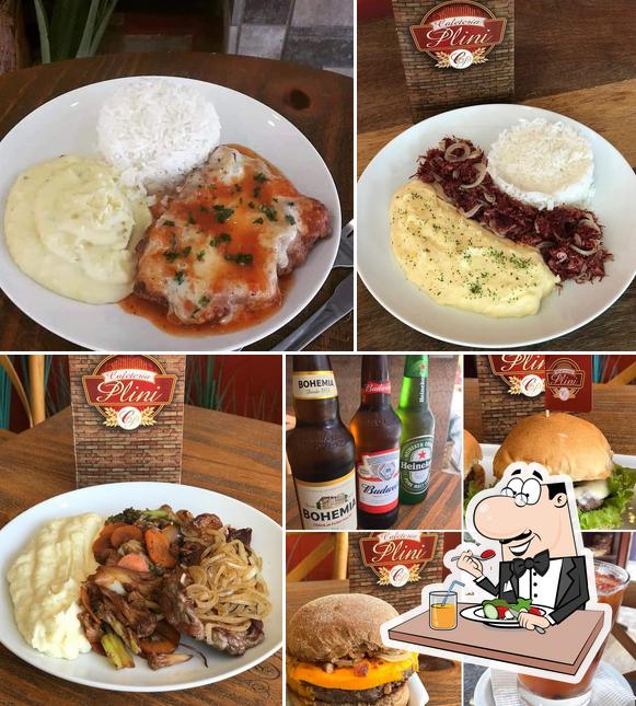 Comida em Cafeteria Plini