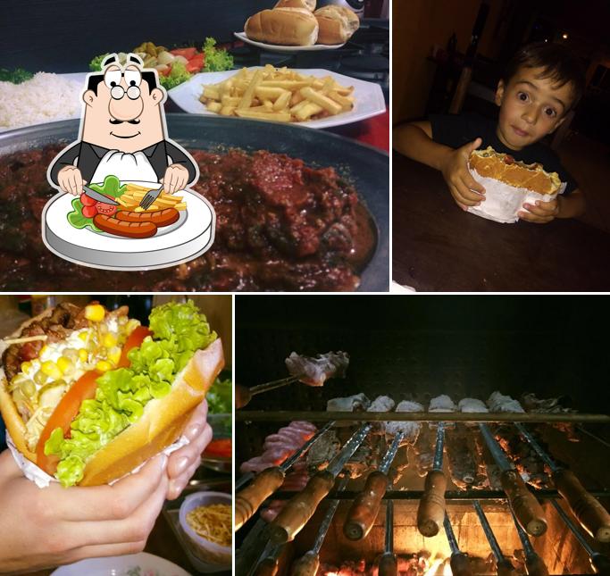Comida em Restaurante Curinga