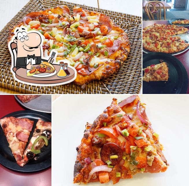 Round Table Pizza Tulare Ave Fresno Ca Matttroy