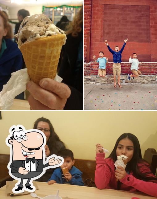 Sylas And Maddy s Homemade Ice Cream In Lawrence Restaurant Menu And Reviews