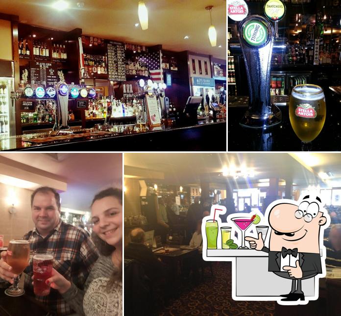 The Alfred Herring JD Wetherspoon, 316322 Green Lanes in London