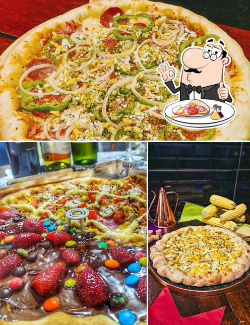 Experimente pizza no Pizzaria Carbones