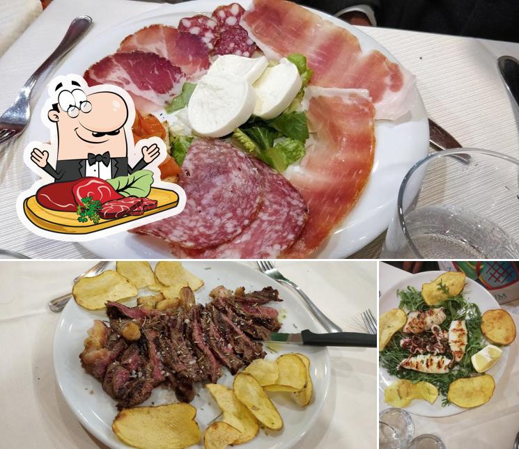 Ordina i un pasto a base di carne a Sapori Di Casa