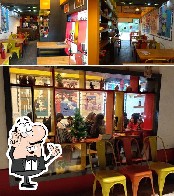 Check out how Auntie Fung's looks inside