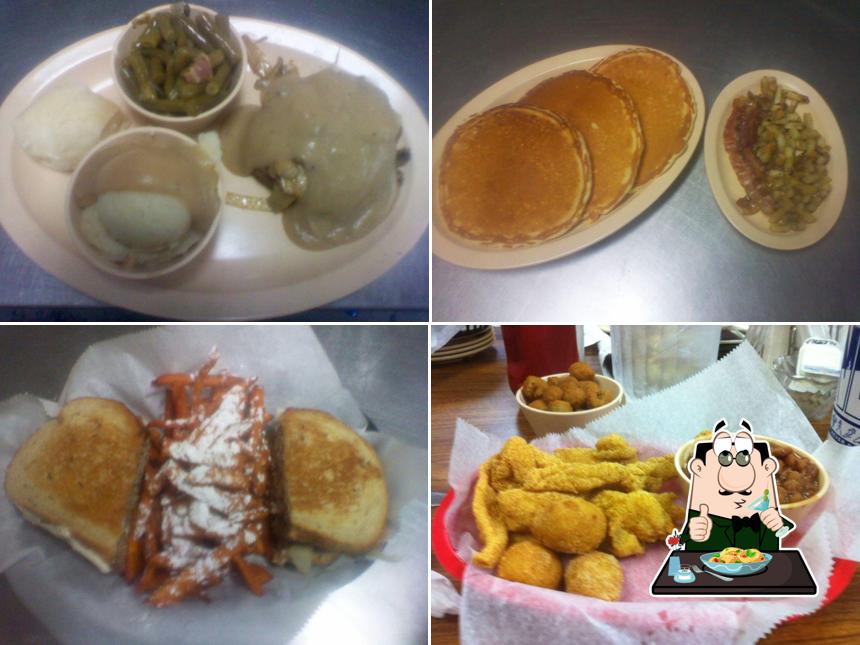 The Downtowner in Hooks Restaurant menu and reviews
