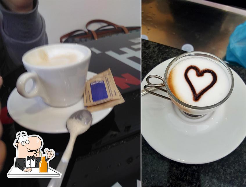 Goditi qualcosa da bere a Cafè Naty