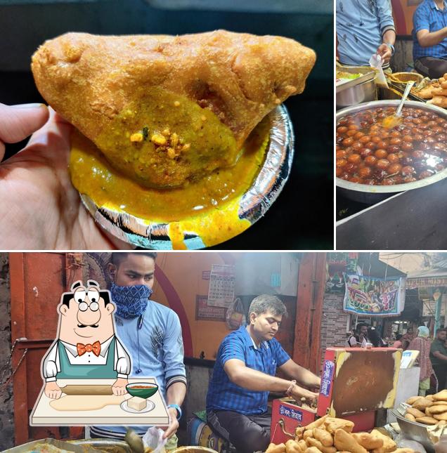 Samosa at Jaipur Namkeen Bhandar