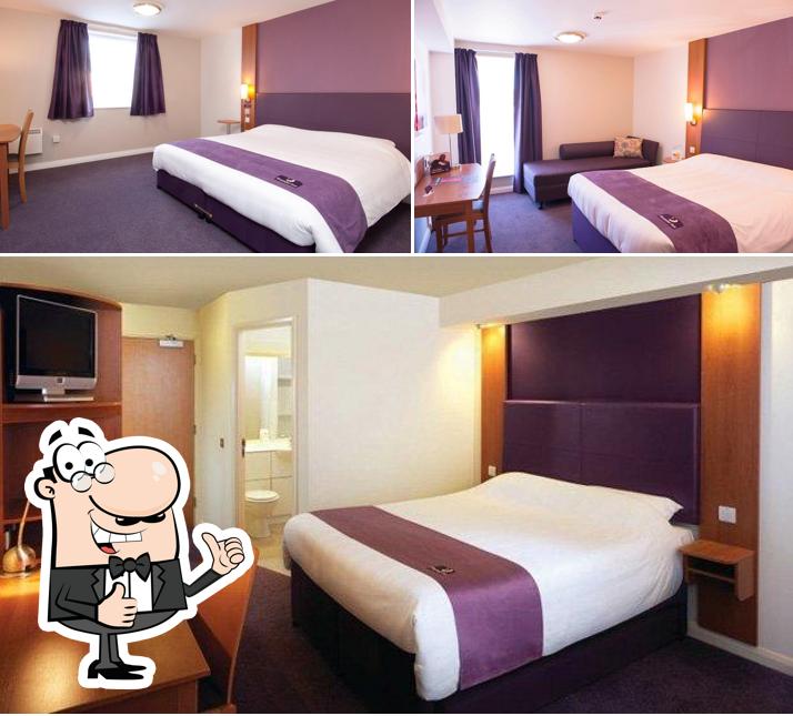 Look at the pic of Premier Inn London County Hall hotel