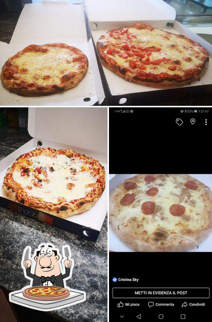 Prenez des pizzas à Pizzeria al scotadeo