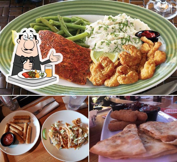 Applebee's Grill + Bar, 234 W 42nd St in West New York Restaurant