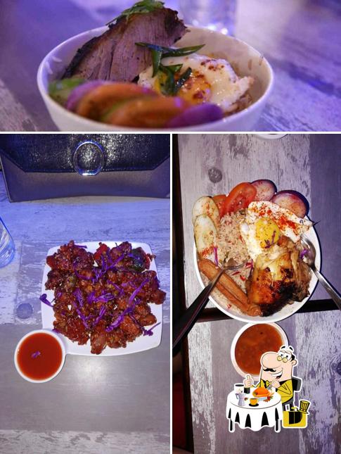 Food at Cups & Cues Sports Cafe