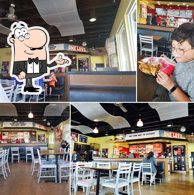 Raising Cane's Chicken Fingers, 3324 FM 365 in Nederland Restaurant