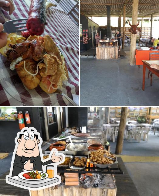 A Restaurante Da Roça se destaca pelo comida e interior