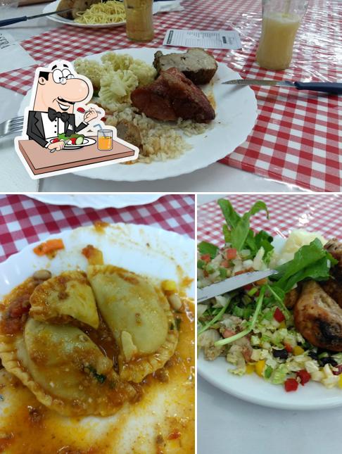 Comida em Restaurante Tradição