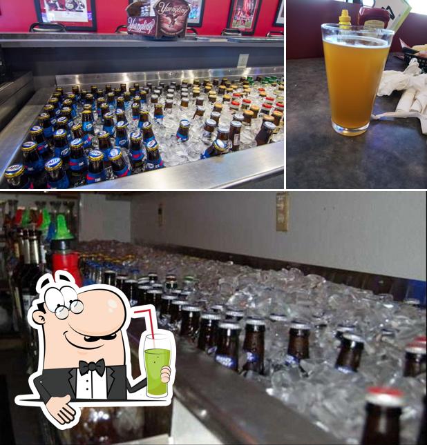 Bunkers Sports Bar & Grill in Vandalia Restaurant menu and reviews