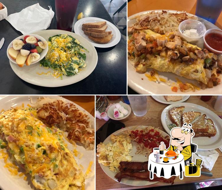 Food at Good Day Cafe