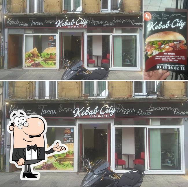 Vérifiez la photo affichant la intérieur et burger concernant Kebab City