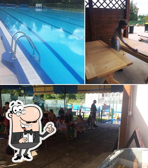 Pool bar