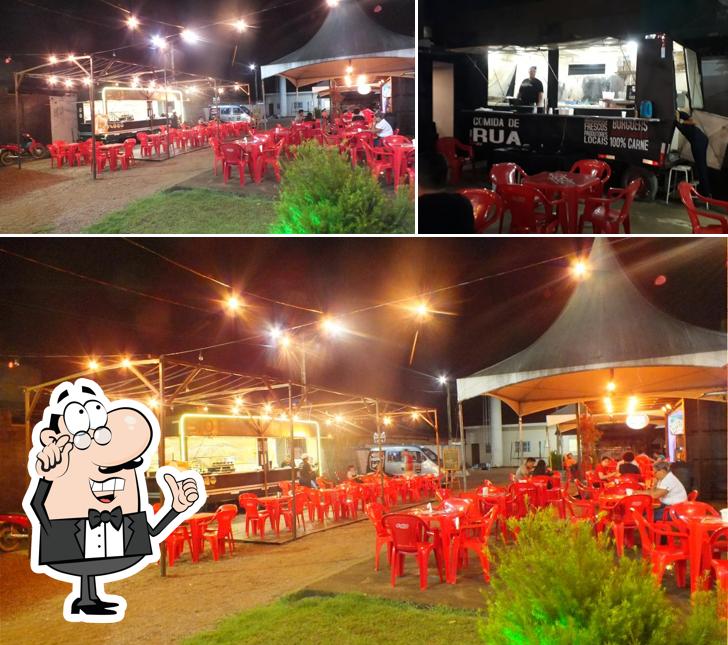 Veja imagens do interior do Chefs De Rua Food Park