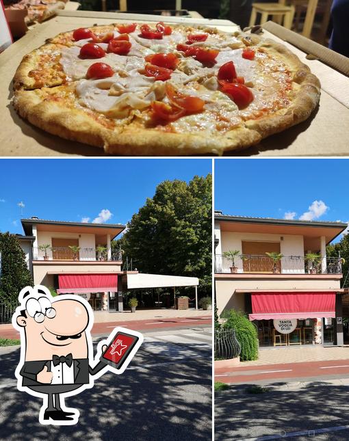 Entre los distintos productos que hay en Tanta voglia di lei también tienes exterior y pizza