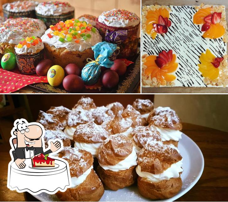 Bezglutēna produktu kafejnīca "Skudru pūznis" provides a selection of sweet dishes