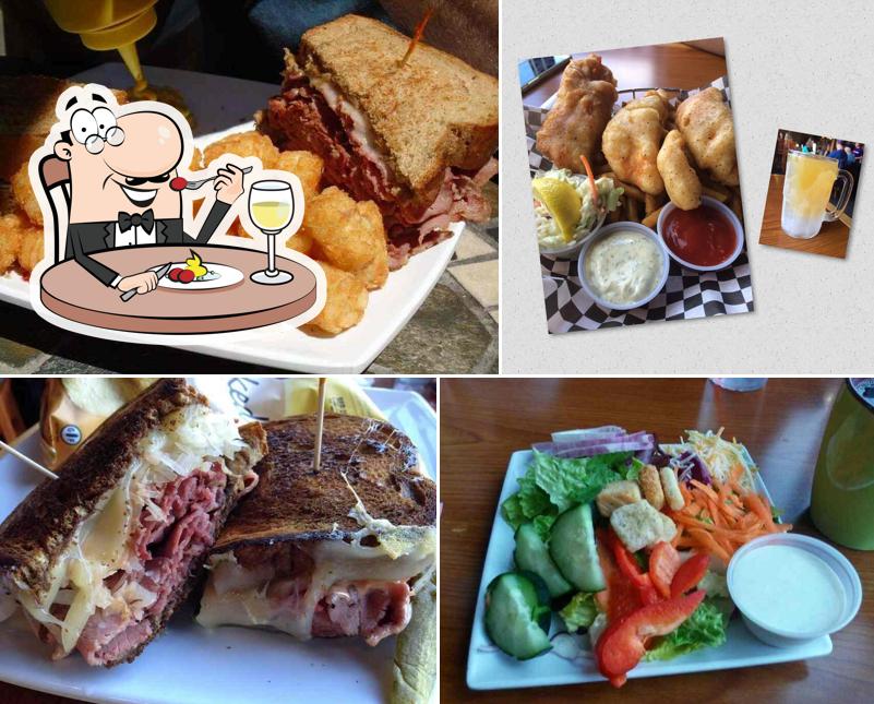 Wet Dog Cafe in Astoria Restaurant menu and reviews