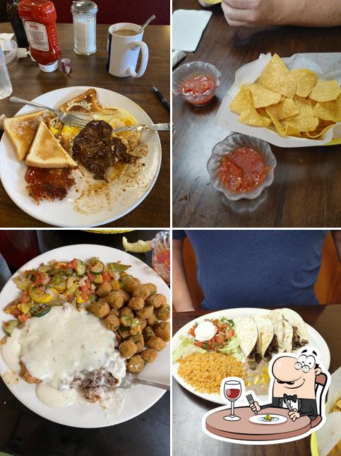 Yellow Rose Cafe, 229 N Seven Points Blvd in Seven Points Restaurant