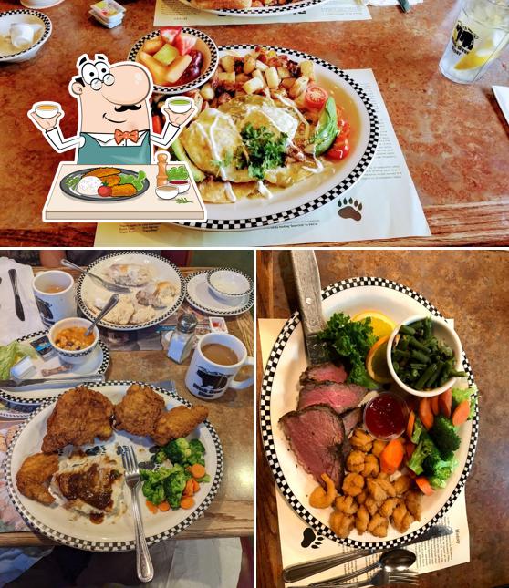 Black Bear Diner in Davis - Restaurant menu and reviews